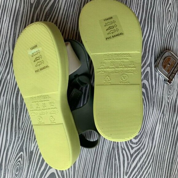 Mini Melissa Fruit land Avocado 12 NWT - Picture 4 of 10